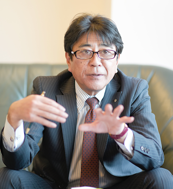 根立 伸啓